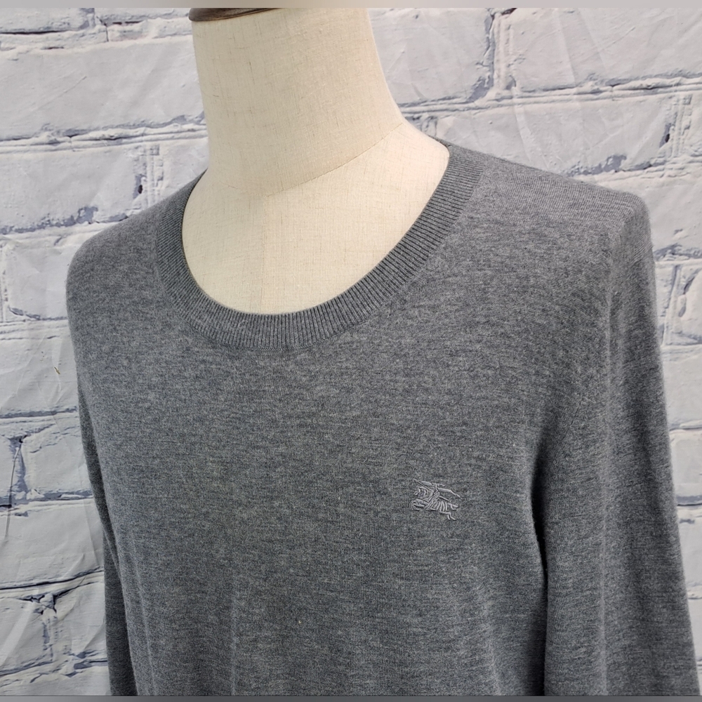 Burberry Men's Sweater 100% Cashmere Equestrian Knight Gray Pullover Size Large - Picture 16 of 16